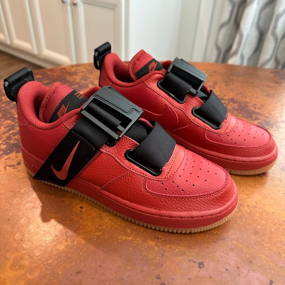 af1 utility red